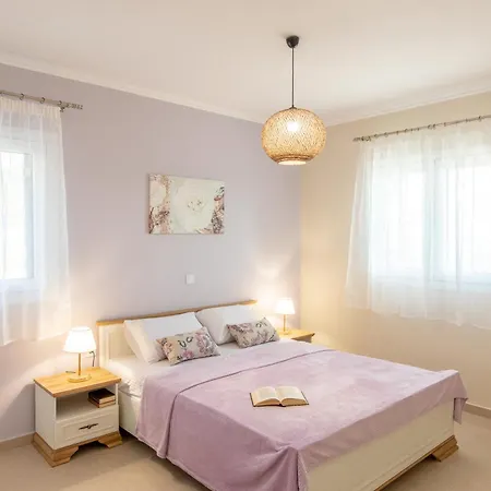 Vecchia Casa Tatil Evi *