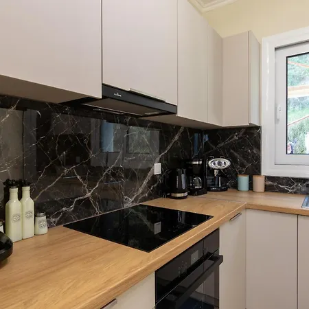 Vecchia Casa * Apolpaina