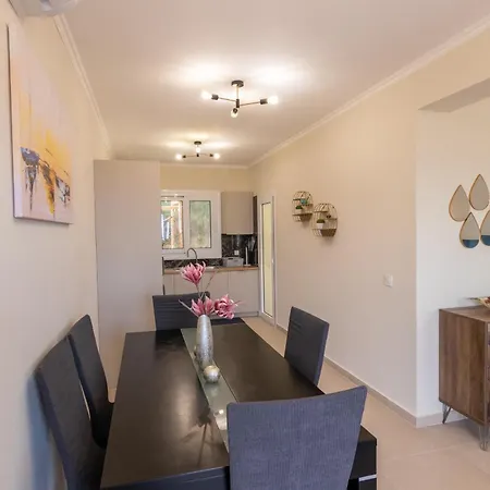 Vecchia Casa Tatil Evi