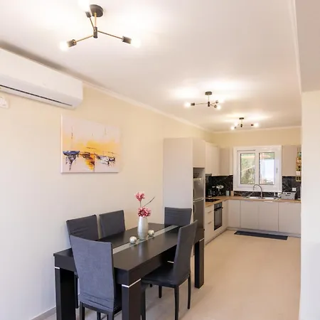 Vecchia Casa Tatil Evi *